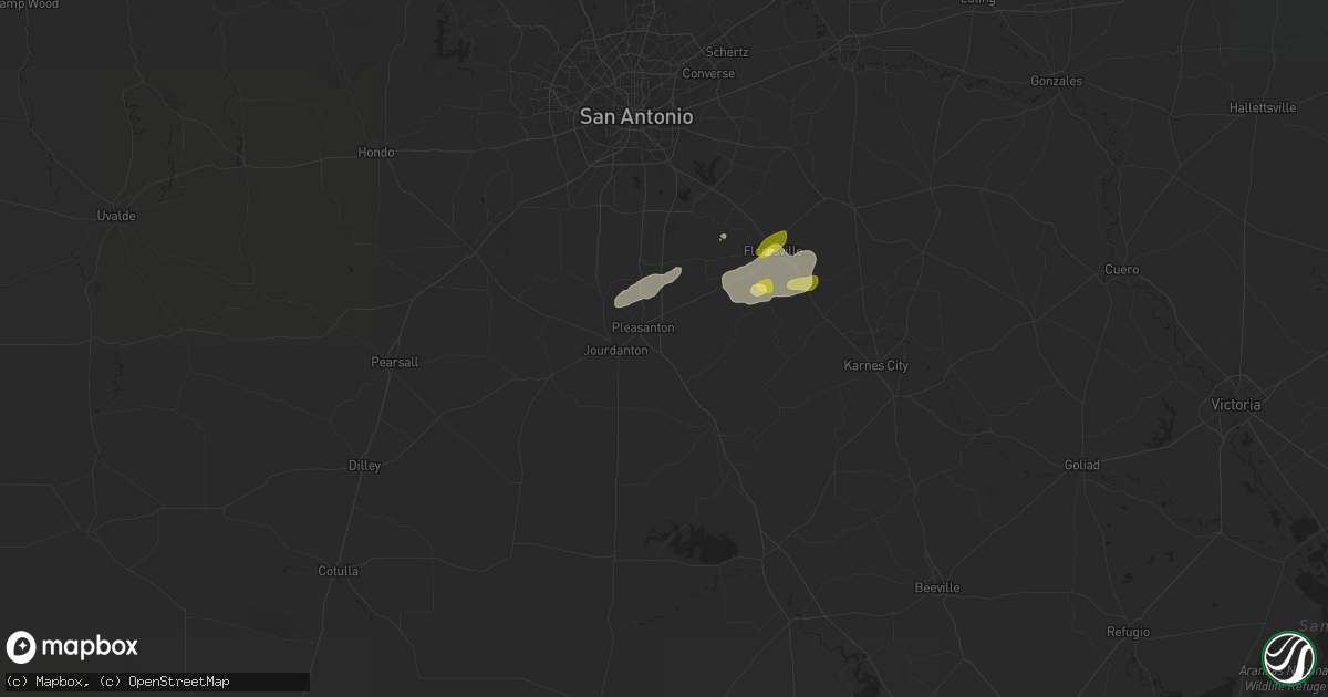 Hail map in Pleasanton, TX on April 28, 2024