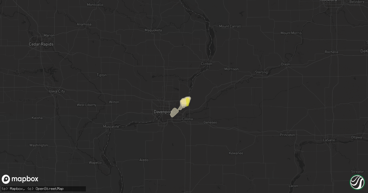 Hail map in Le Claire, IA on May 27, 2018