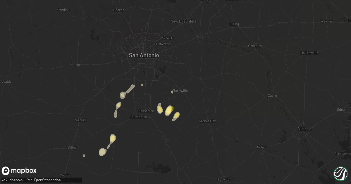 Hail map in Floresville, TX on September 25, 2015